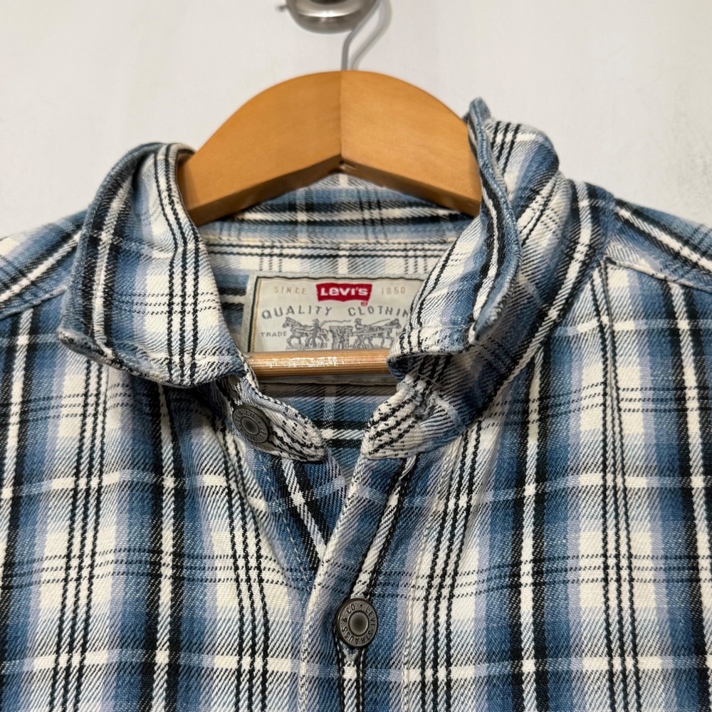 VTG Levis Mens XL Blue Plaid Flannel Button Down Shirt Metal Button 90s Grunge